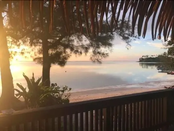 Muri Shores