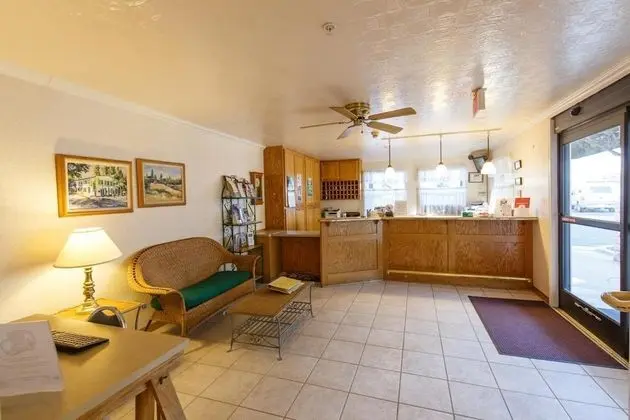 Murphys Inn Motel - Lobi