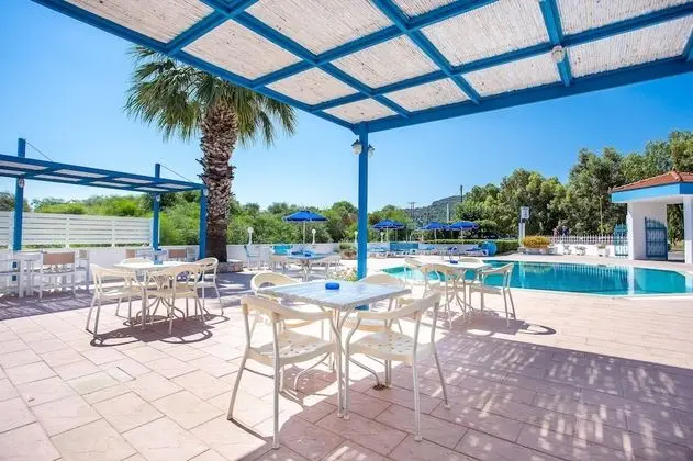 Hotel Muses - Havuz