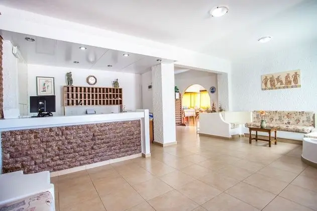 Hotel Muses - Lobi
