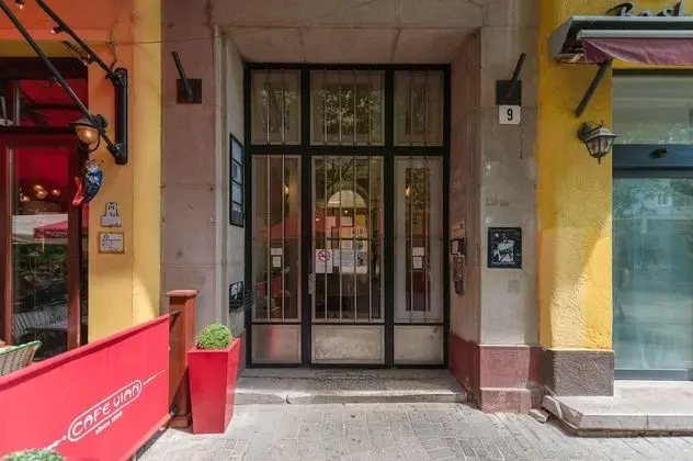 Music Academy Suite - Dış Mekan