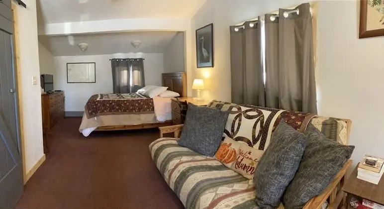 Musky Joes Twin Pines Resort - İç Mekan