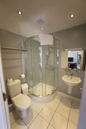 The Mustard Tree - Banyo Tipleri