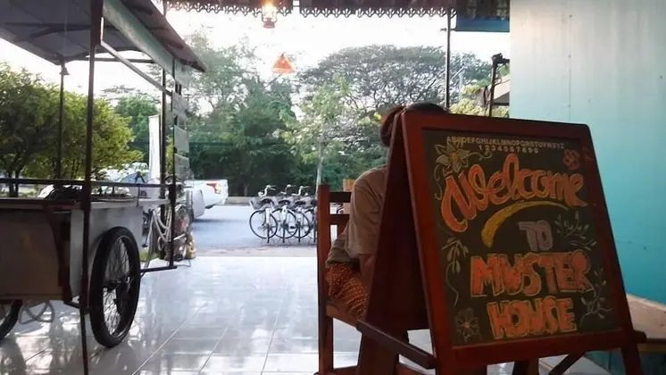 Muster House - Hostel - Dış Mekanlar
