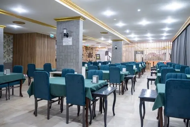 Mustis Royal Plaza - Yerinde Yemek