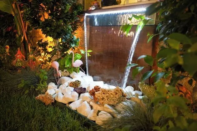Müzeyyen Hanım Konağı Alaçatı - Havuz
