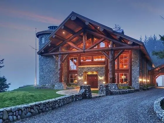 Mv28: Gold Beach Oceanfront Estate