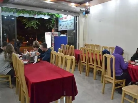 My Ngoc Hotel Catba - Yerinde Yemek