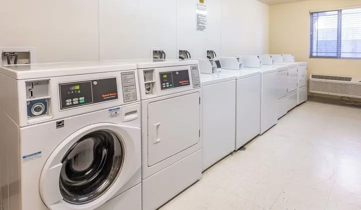 MY PLACE HOTEL - DICKINSON, ND