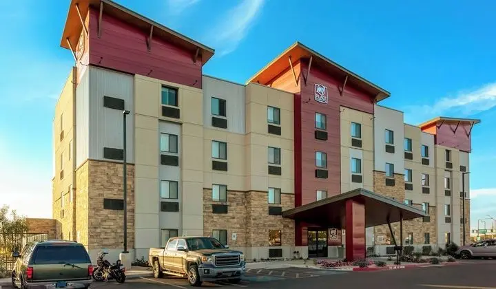 MY PLACE HOTEL-PHOENIX WEST/AVONDALE