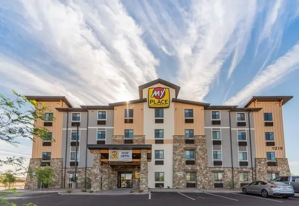 My Place Hotel Phoenix West Buckeye AZ