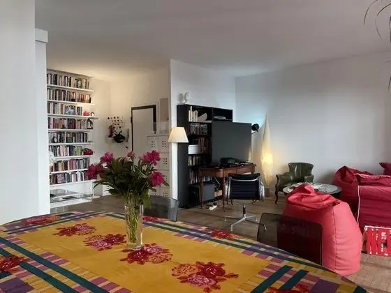 My Summer in Rome Spacious 2BR 2 Bath Home With a Balcony Near Famed Piazza del Popolo