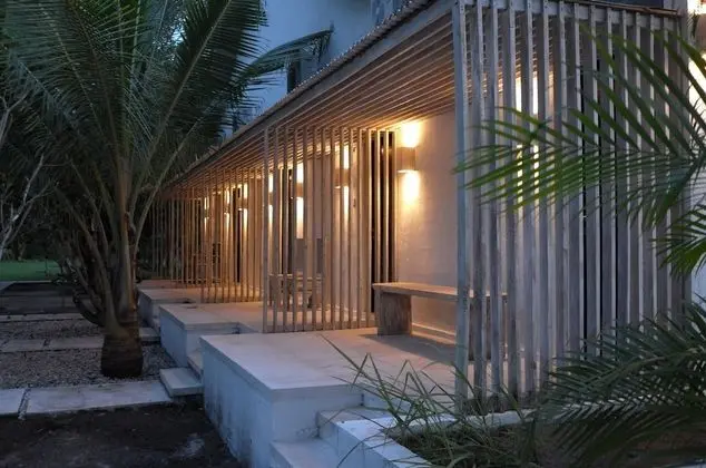 MYAMO Beach Lodge - Hostel