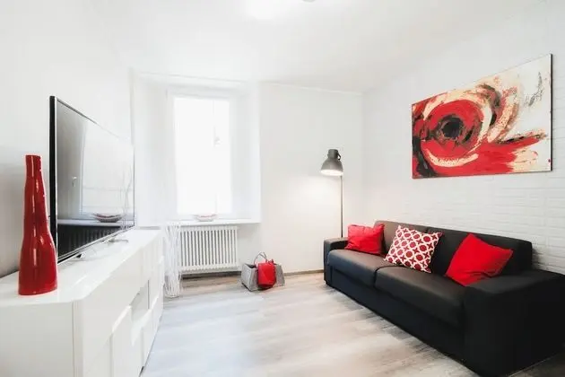 MyHomeInComo - Mc Julian Apartment