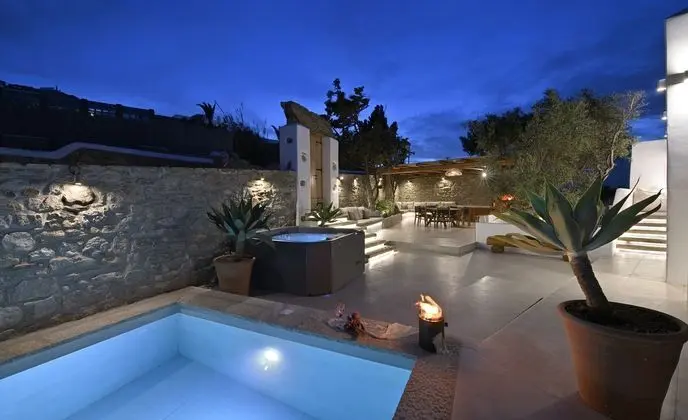 Villa Mykonos Heaven - Sea View & Outdoor Hot Tub - Havuz