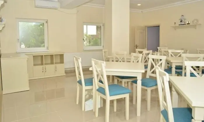 Mykonos Mamaia Boutique Villa Hostel - Yerinde Yemek