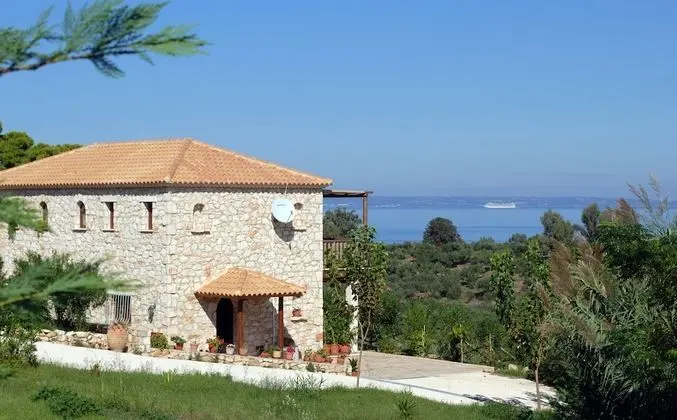 Myrties stone houses - Öne Çıkan Resim