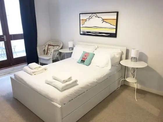 Myshortstay - Calvin Street