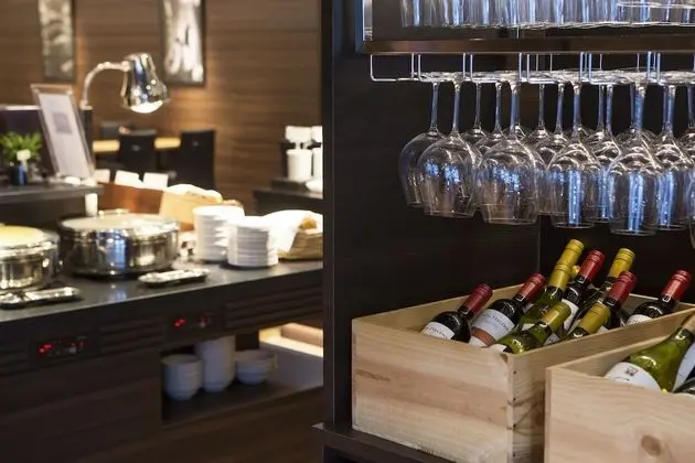 HOTEL MYSTAYS Shin Osaka Conference Center - Yerinde Yemek