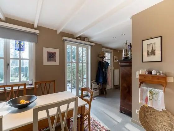 Mystique Apartment in Kruibeke at Wissekerke Castle - Lobi