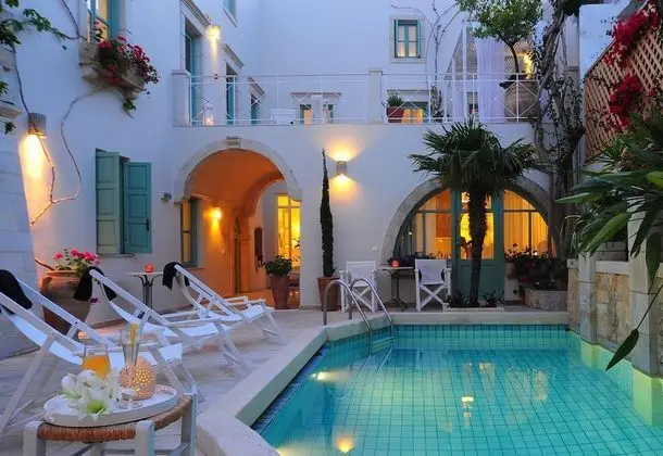 Mythos Suites Hotel