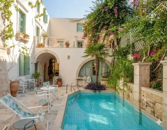 Mythos Suites Hotel - Öne Çıkan Resim