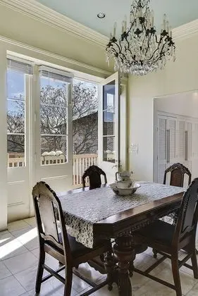 N Rampart Apartments - Lux 3BD 2BA French Quarter w Courtyard - Oda Düzeni