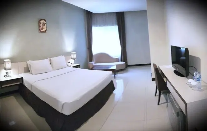 N3 Hotel Zainul Arifin