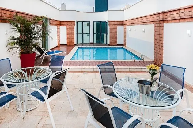 Nacional Inn Cambuí Campinas Residence - Havuz
