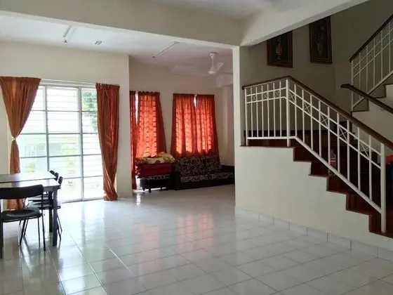Nadrah Putrajaya Homestay - İç Mekan