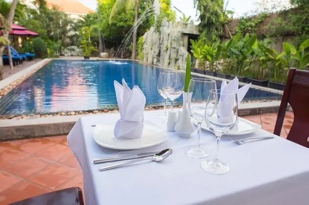 Naga Gate Boutique Hotel - Havuz