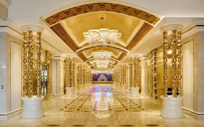 Naga World Hotel & Entertainment Complex - Lobi