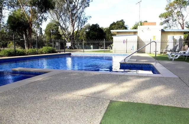 Nagambie Caravan Park & Motel - Havuz