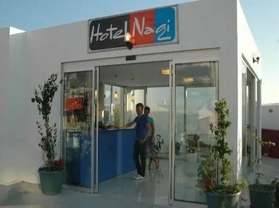 Nagi Beach Hotel - Lobi