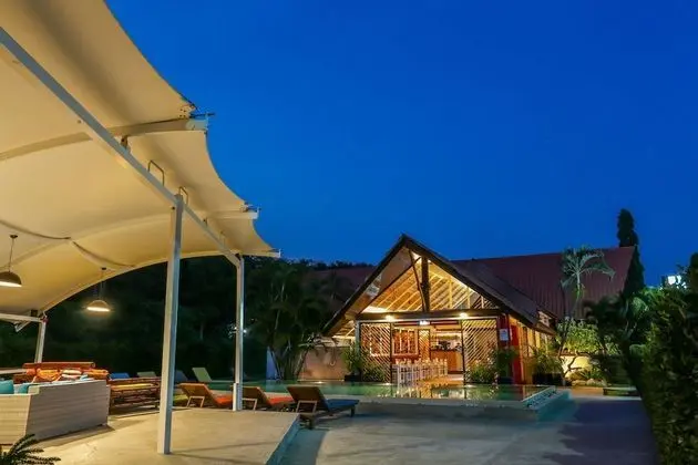 Naiharn Beach Resort