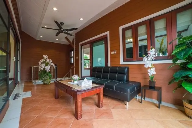 Naiyang Beach Private Pool Villa - Lobi