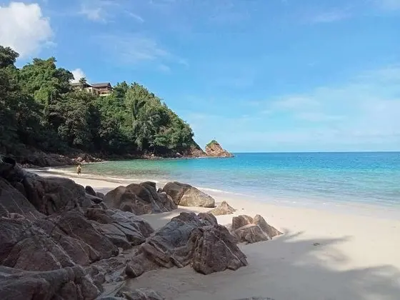 Naiyang Beach Hotel - Plaj