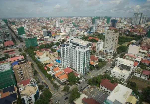 Naki Suites at Silvertown - Dış Mekan