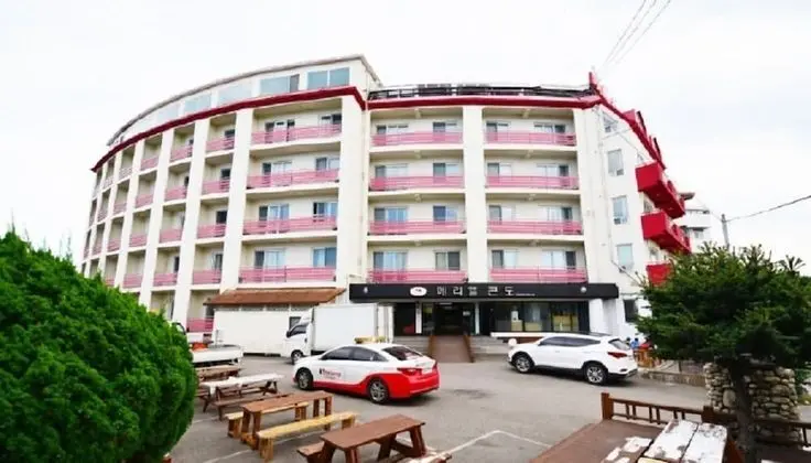 Naksan Meriel Condo