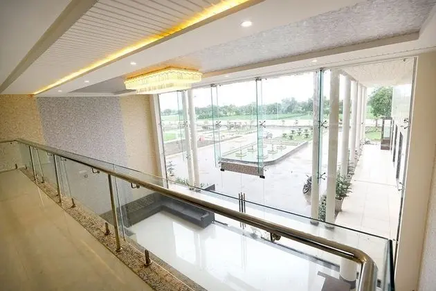 Nakshatra Hotel & Resort - İç Mekan