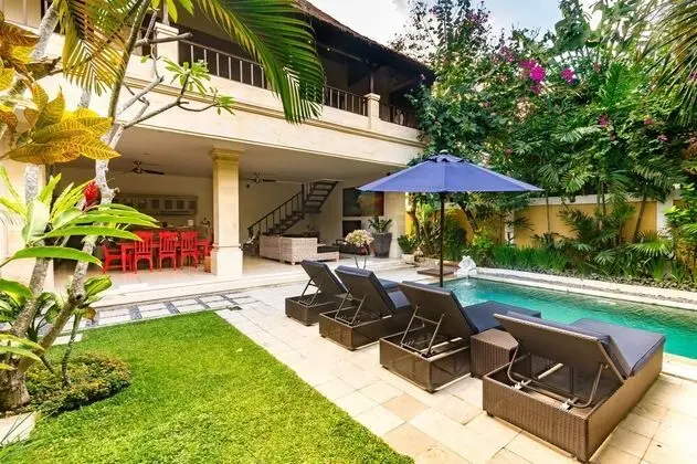 Villa Nakula