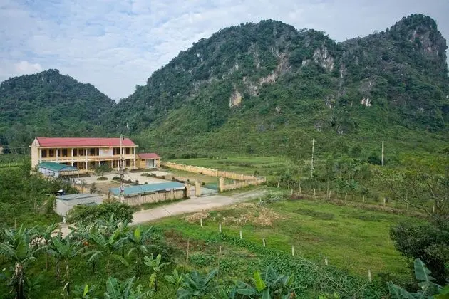 Nam Anh Hotel - Hostel