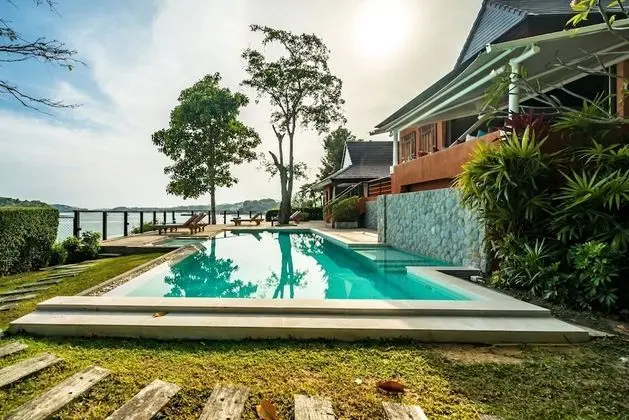Nam Bo Villa by Lofty - Oceanfront Private Pool Villa With Maid and Cook