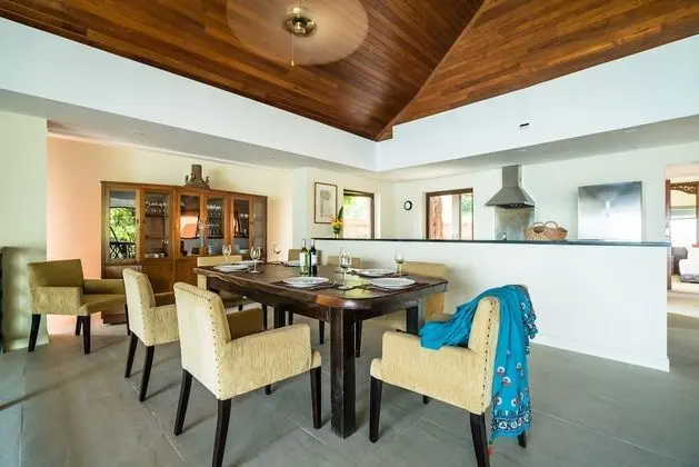 Nam Bo villa by Lofty - Yerinde Yemek