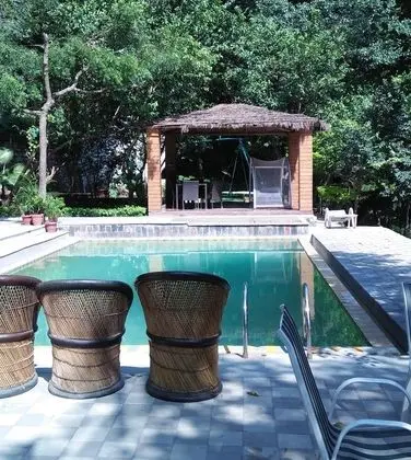Namami Ganges Resort - Havuz