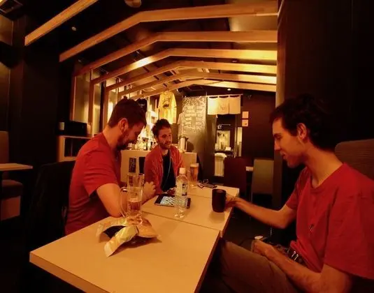 Namba Guesthouse HIVE - Yerinde Yemek