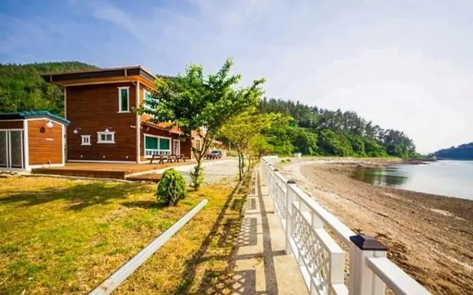 Namhae Bamsum Story Pension