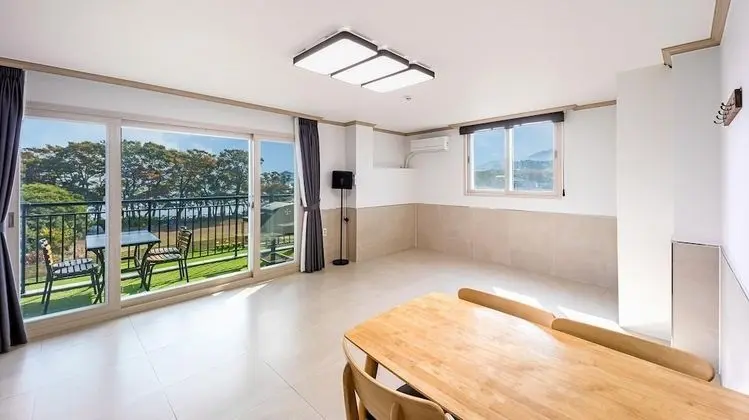 Namhae Byeoldamda Pension