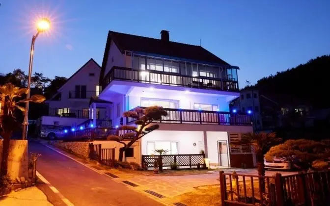 Namhae German Village Hercules Pension