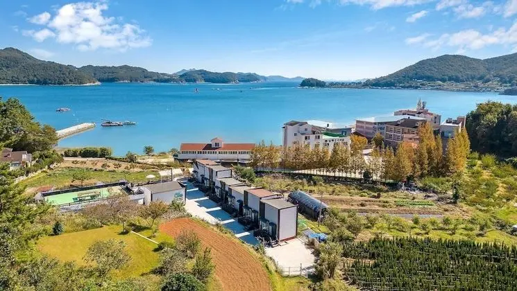 Namhae Seven House